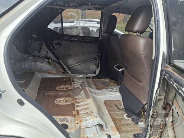 2017 TOYOTA HILUX SW4 