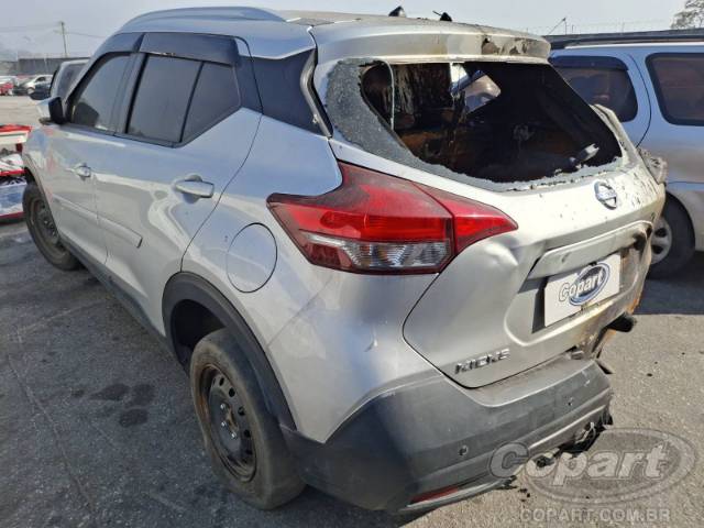 2020 NISSAN KICKS 