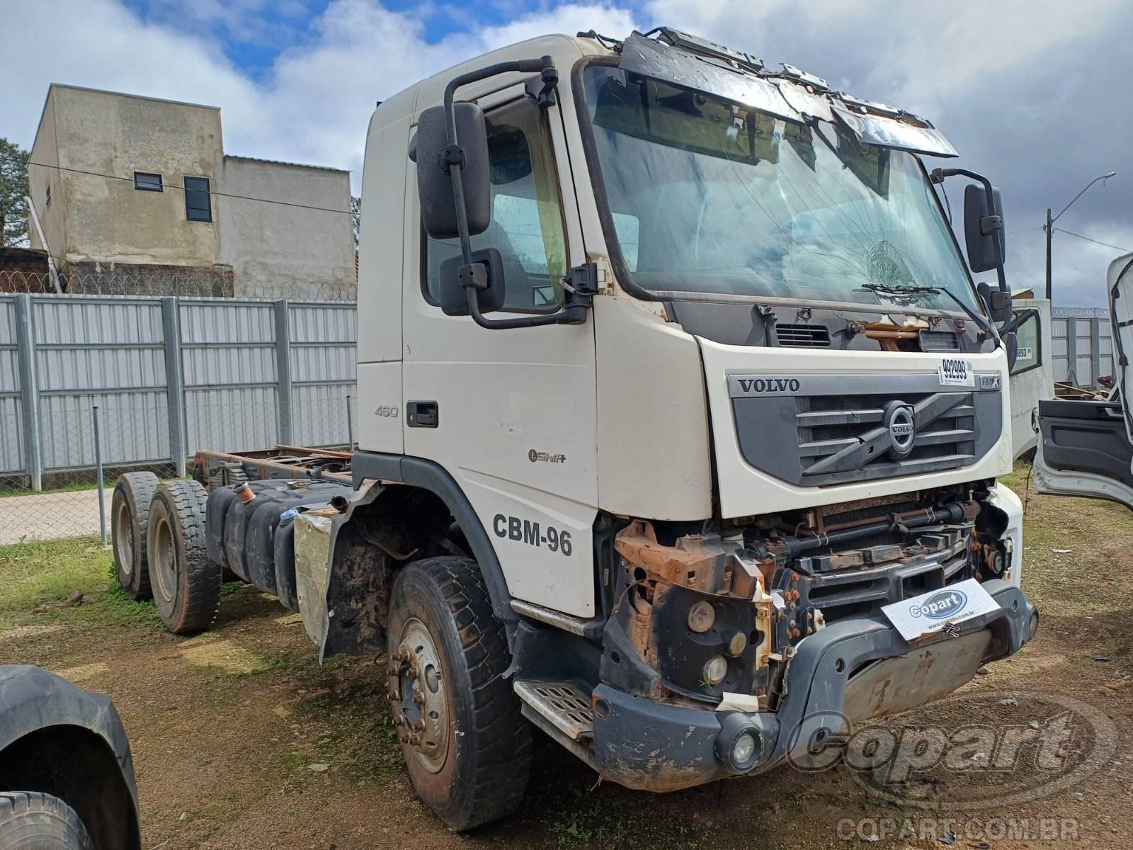 Veículo VOLVO FMX 2014 VOLVO FMX Caminhão 2014 em leilão