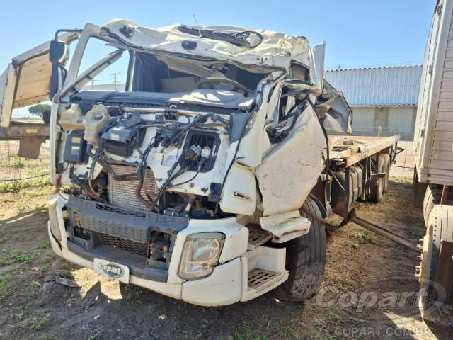 2022 VOLVO VM 