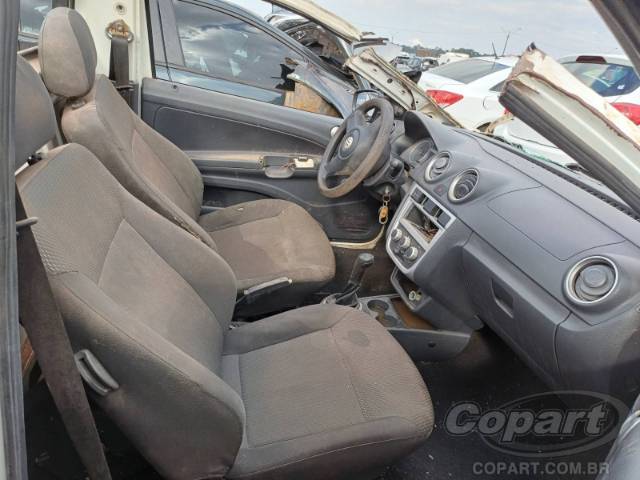 2013 VOLKSWAGEN SAVEIRO 