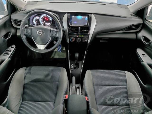 2021 TOYOTA YARIS SEDA 
