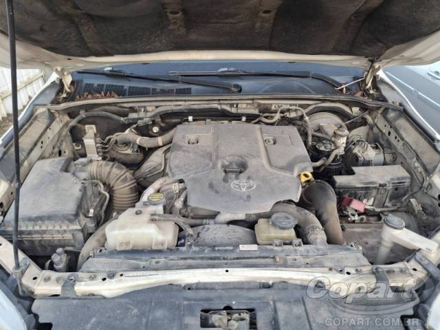 2016 TOYOTA HILUX CD 
