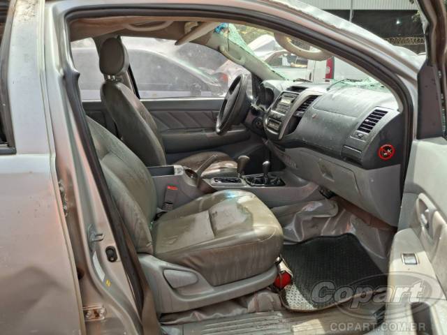 2011 TOYOTA HILUX CD 