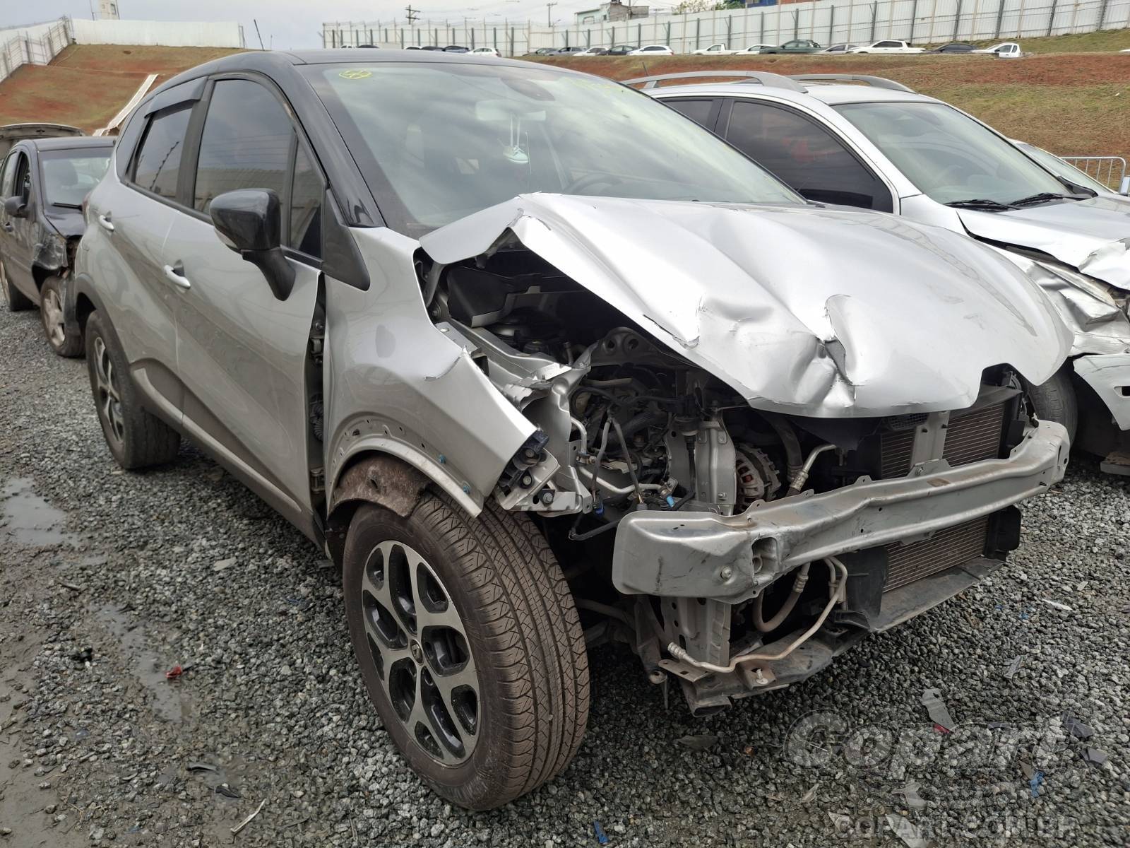 2019 RENAULT CAPTUR — foto 1 de 13