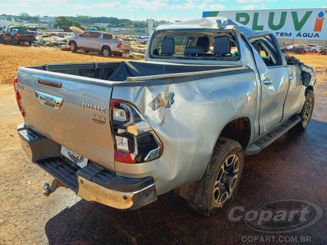 2023 TOYOTA HILUX CD 