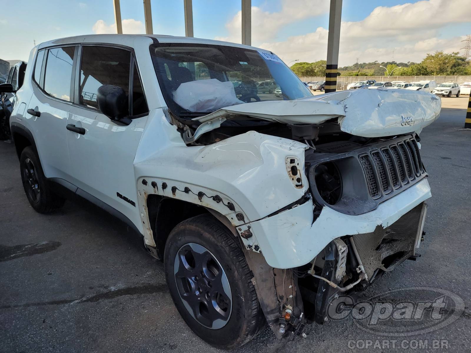 Veículo Fiat Renegade JEEP RENEGADE SPORT 1.8 16V E.TORQ 2016 2016 em leilão
