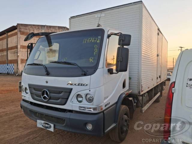2025 MERCEDES-BENZ Accelo 