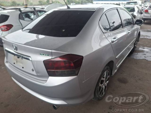 2011 HONDA CITY 