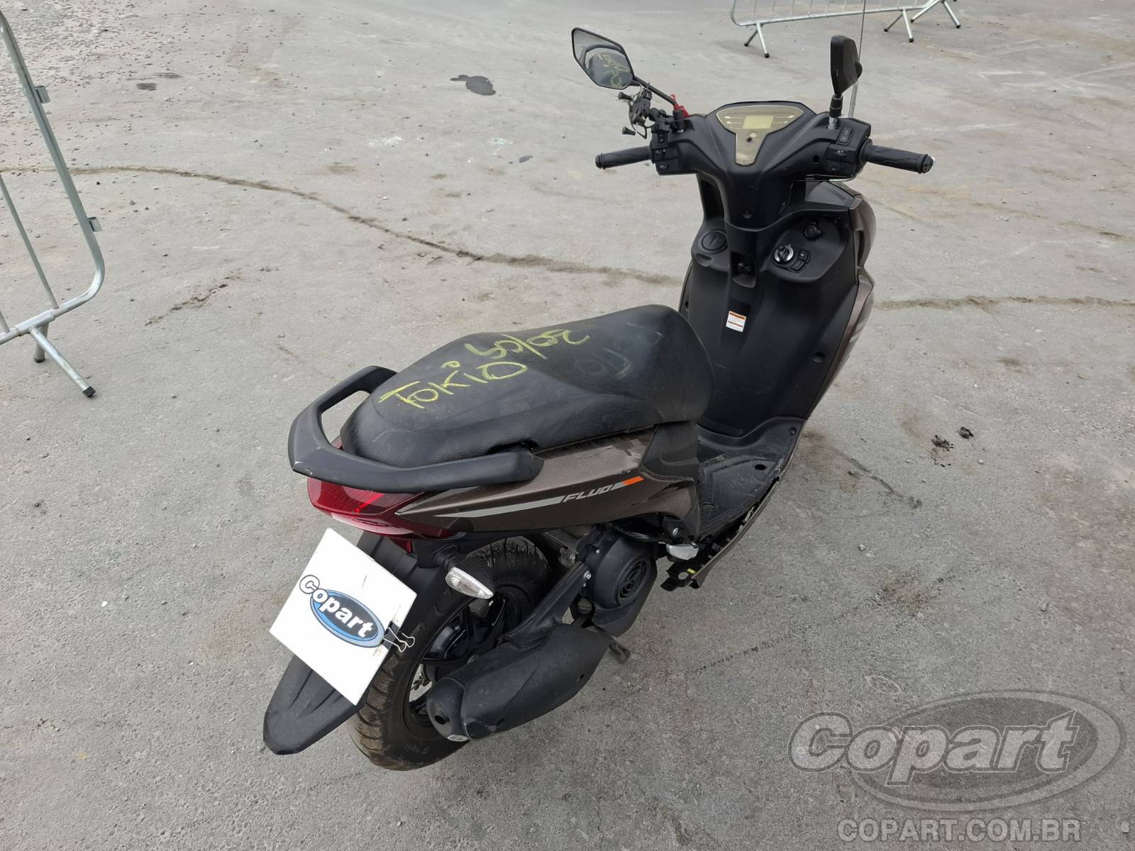 Foto 4: 2025 YAMAHA FLUO