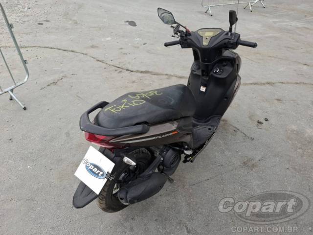 2025 YAMAHA FLUO 