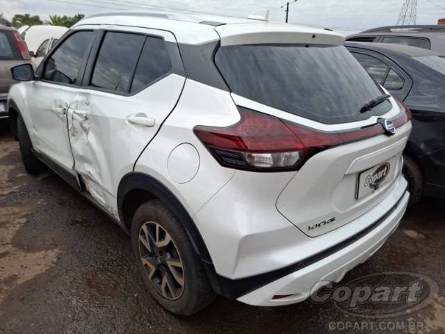 2022 NISSAN KICKS 