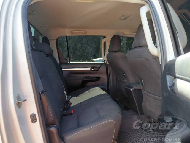 2024 TOYOTA HILUX CD 