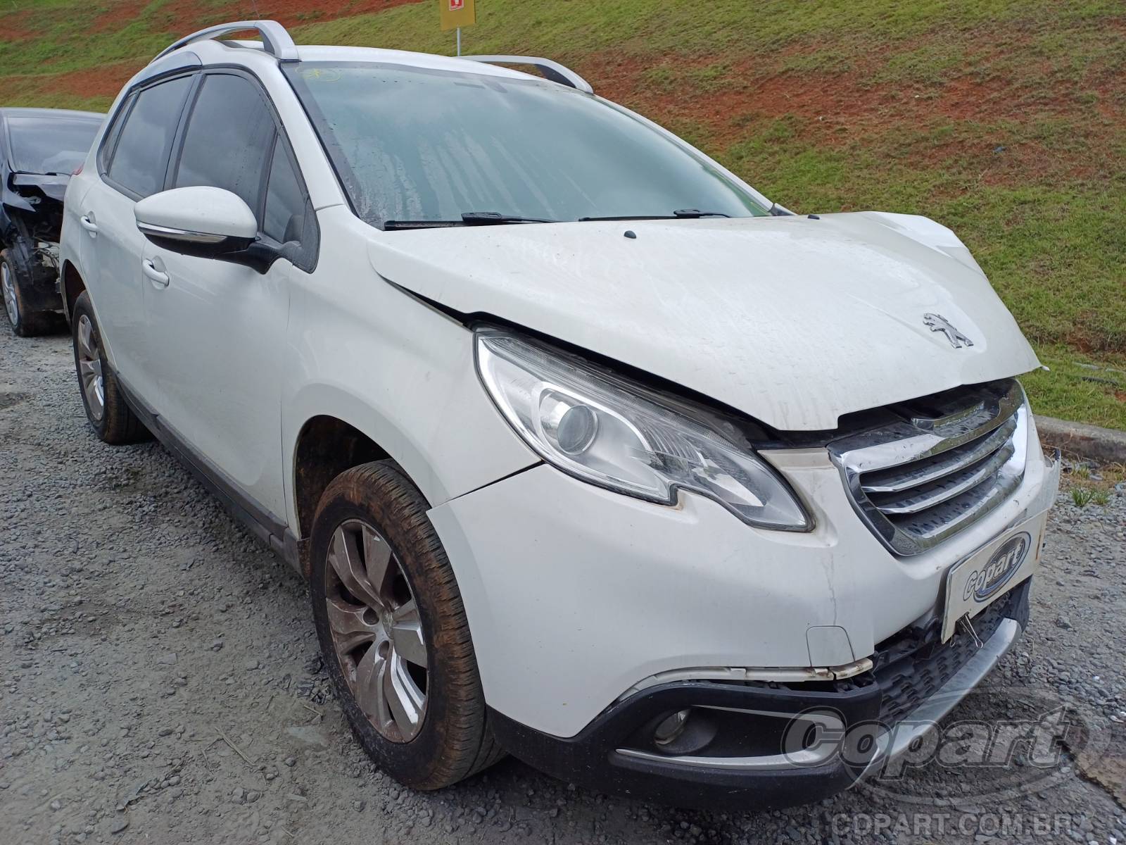Veículo Peugeot 2008 Peugeot 2008 Allure 1.6 16V VVT 2016 Pequena Monta 2016 em leilão