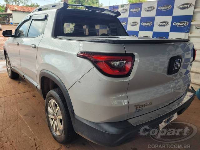 2017 FIAT TORO 
