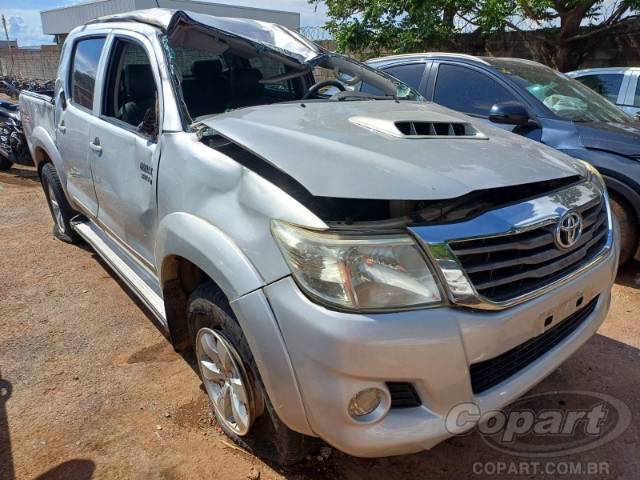 2012 TOYOTA HILUX CD 