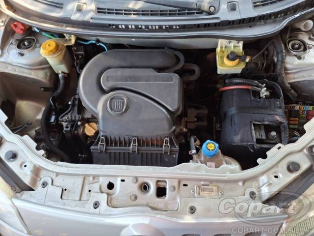 2013 FIAT UNO 