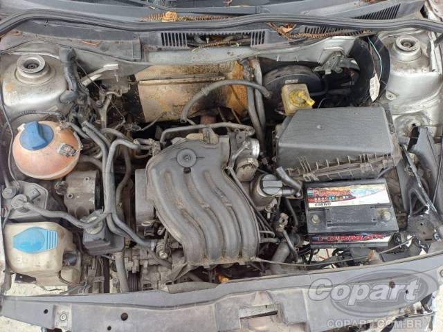 2002 VOLKSWAGEN GOLF 