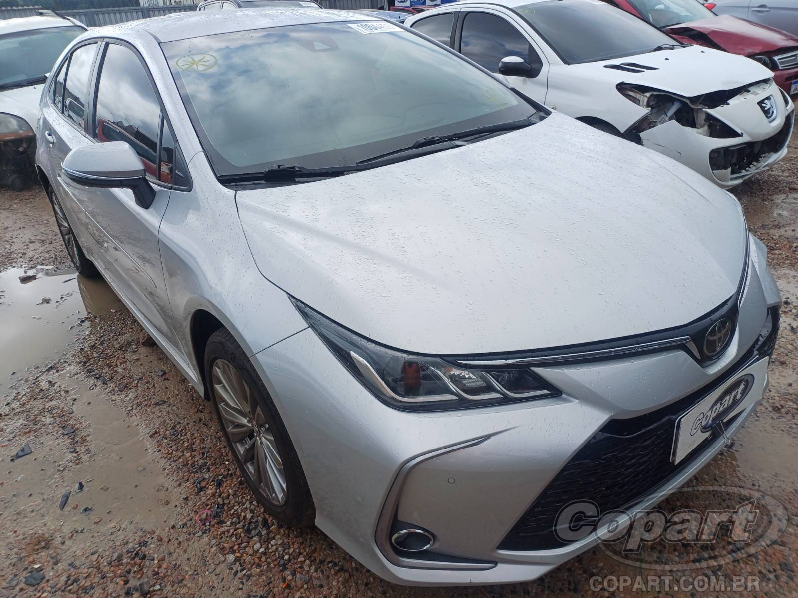 Veículo Toyota Corolla TOYOTA COROLLA XEi 2.0 2023/2024 Colisão 2024 em leilão