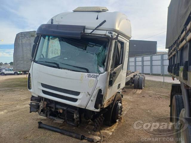 2014 IVECO TECTOR 