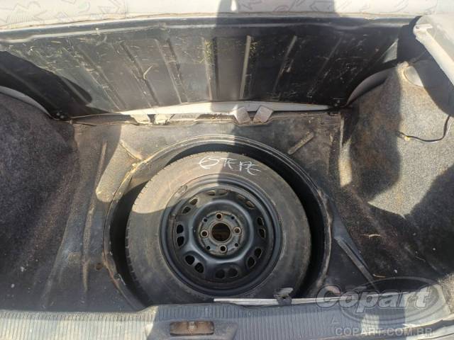 2001 VOLKSWAGEN GOL 