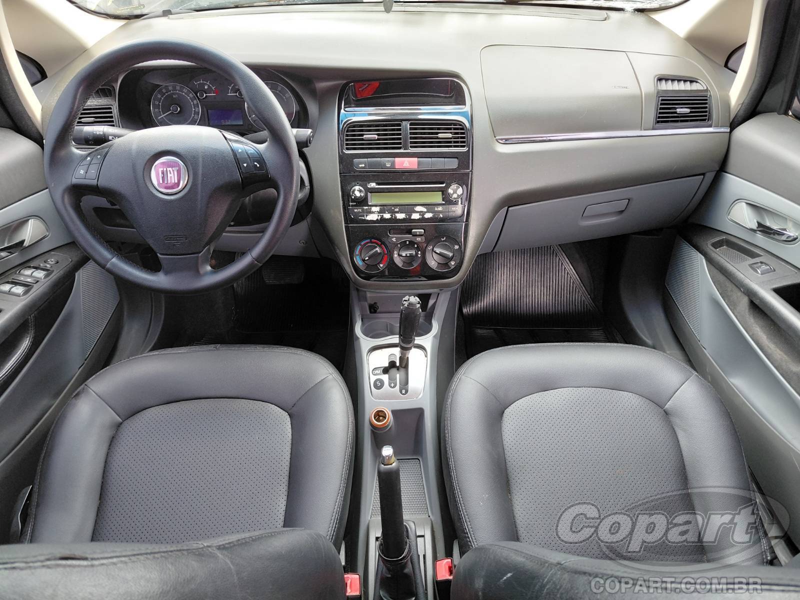 Foto 9 de 10: 2010 FIAT LINEA