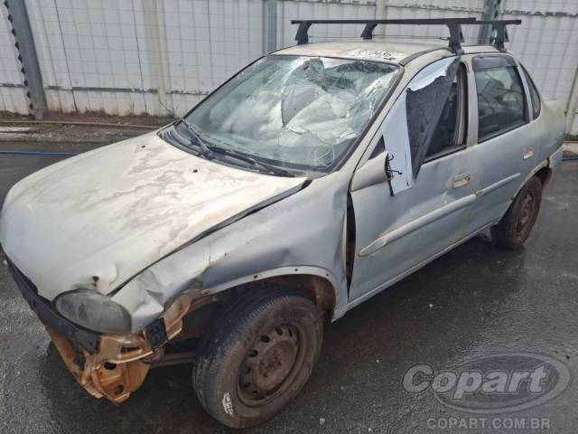 2002 CHEVROLET CORSA SEDAN 