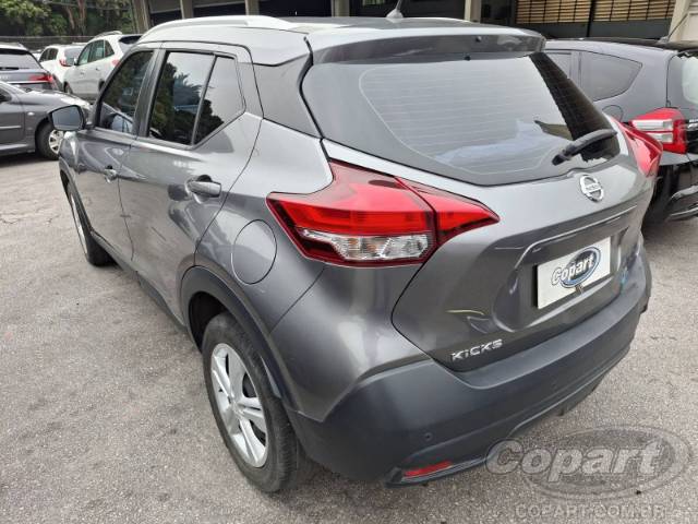 2018 NISSAN KICKS 