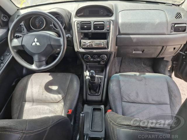 2015 MITSUBISHI PAJERO TR4 