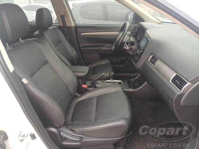 2015 MITSUBISHI OUTLANDER 