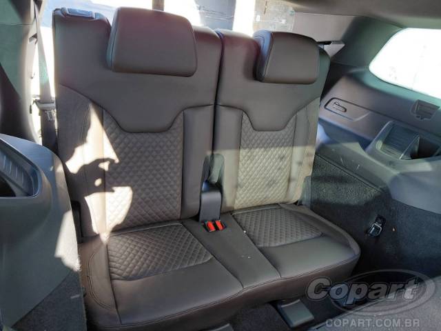 2024 JEEP COMMANDER 