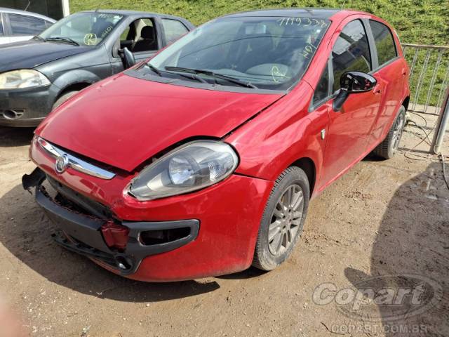 2013 FIAT PUNTO 