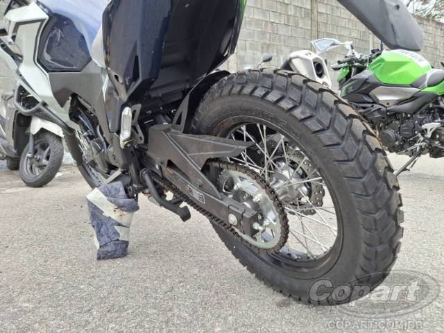 2025 KAWASAKI VERSYS-X 