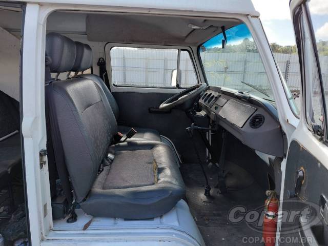 2000 VOLKSWAGEN KOMBI 