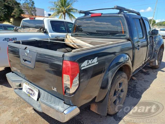 2011 NISSAN FRONTIER CD 