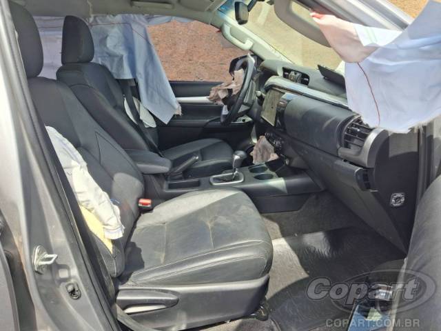 2024 TOYOTA HILUX CD 