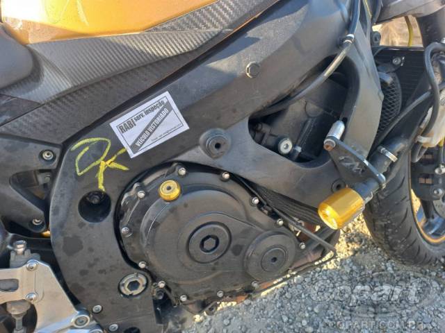 2011 SUZUKI GSX-R 
