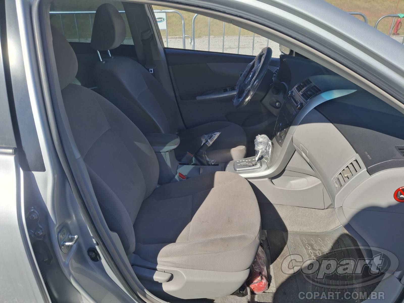 2013 TOYOTA COROLLA — foto 5 de 12
