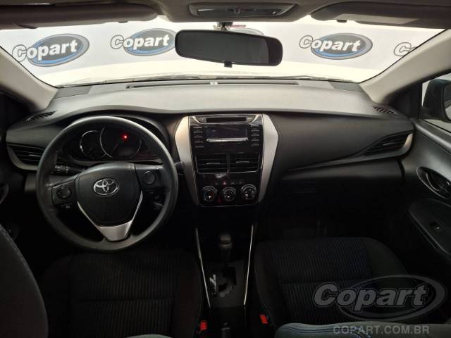 2020 TOYOTA YARIS SEDA 