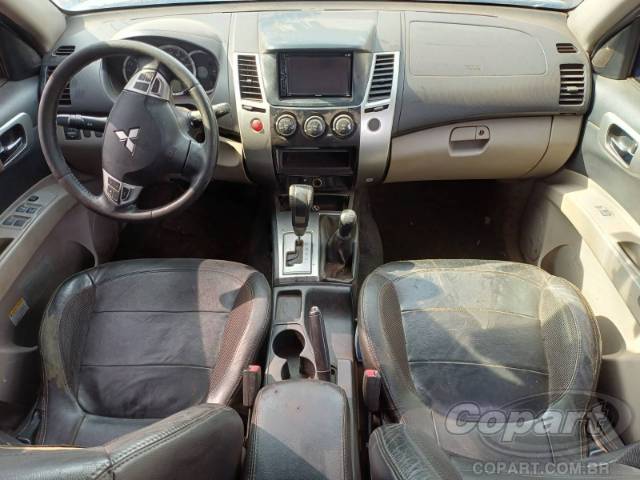 2013 MITSUBISHI PAJERO DAKAR 