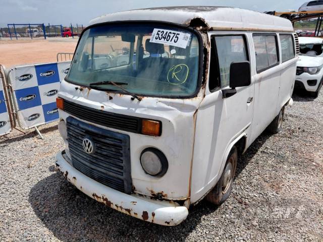 2011 VOLKSWAGEN KOMBI 