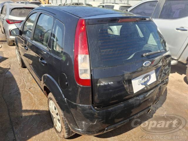 2010 FORD FIESTA 