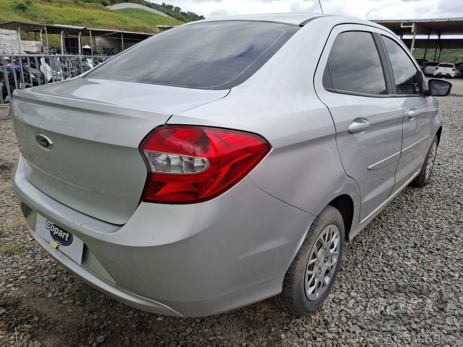2018 FORD KA SEDAN — foto 4 de 10