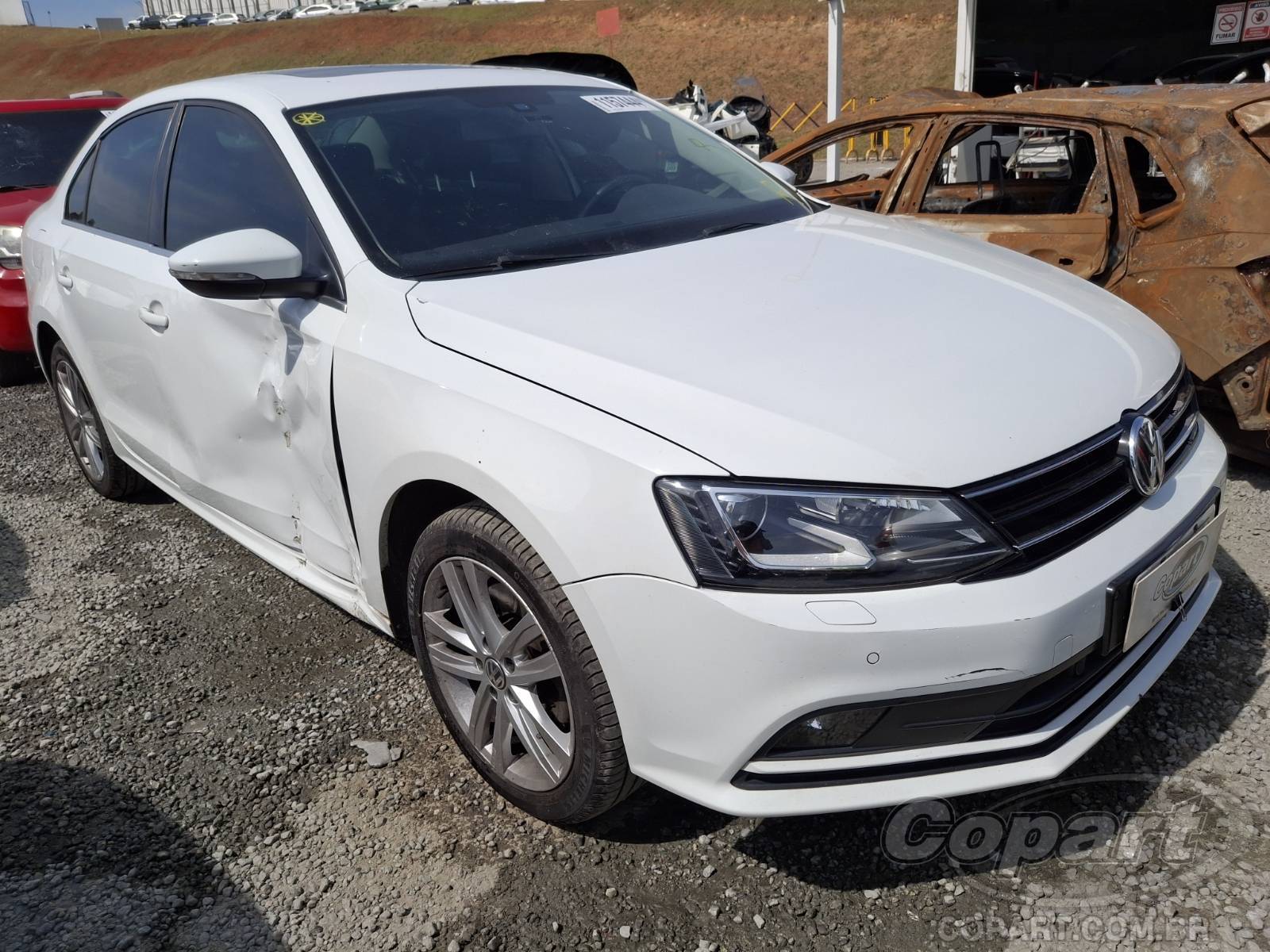 Volkswagen Jetta 2016 em leilão