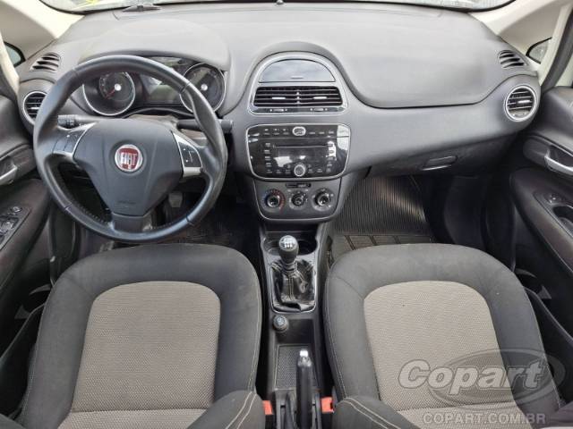 2015 FIAT LINEA 