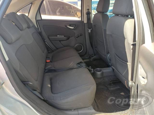 2013 FIAT GRAND SIENA 