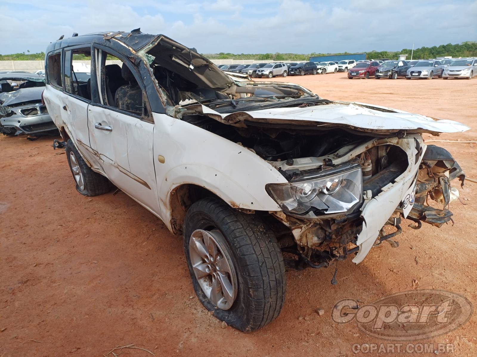 Veículo Mitsubishi Pajero Mitsubishi Pajero Dakar 2013 3.2 Turbo Diesel 2013 em leilão