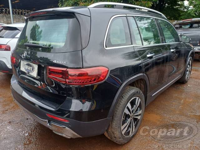 2025 MERCEDES BENZ GLB 