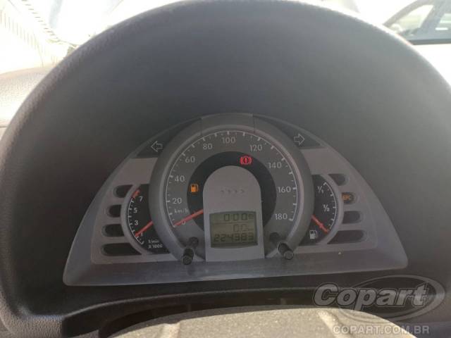 2005 VOLKSWAGEN FOX 