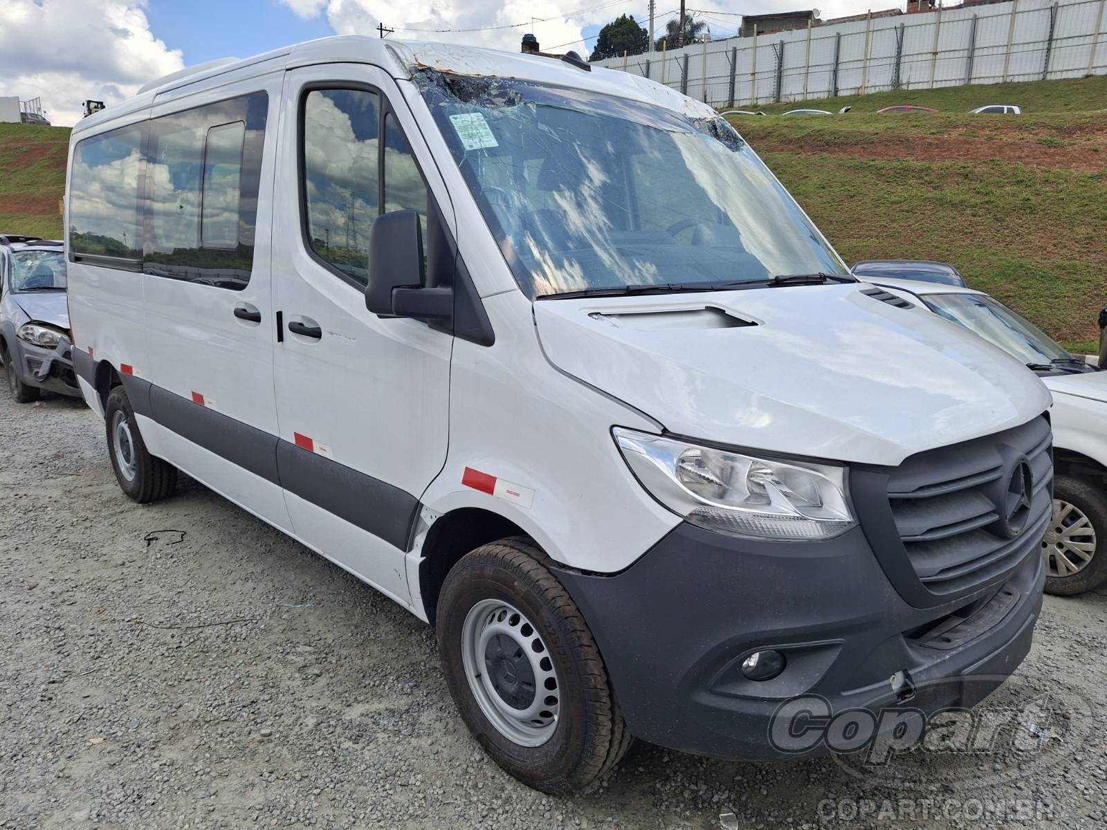 Veículo Mercedes-Benz Sprinter Mercedes Benz Sprinter Van 417 CDI 2.2 Biturbo 2025 Médio Estado 2025 em leilão
